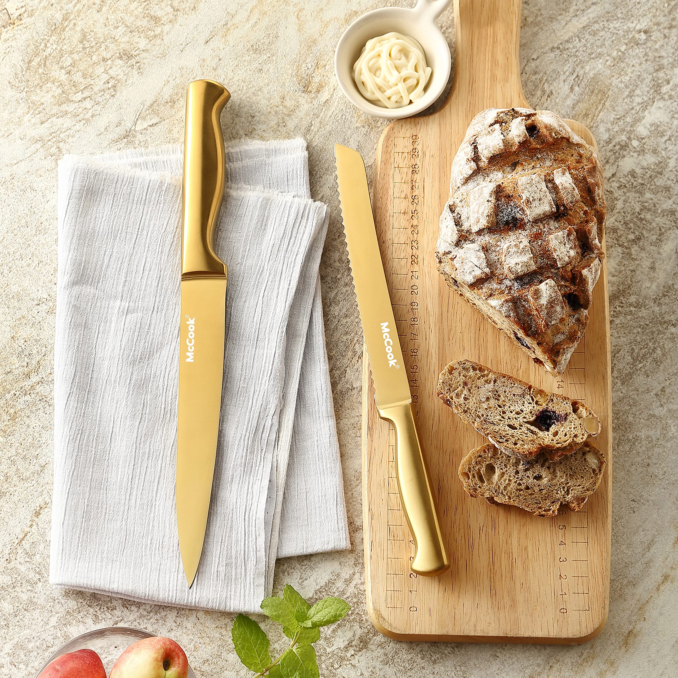McCook 4.5in serrated steak knives for table service