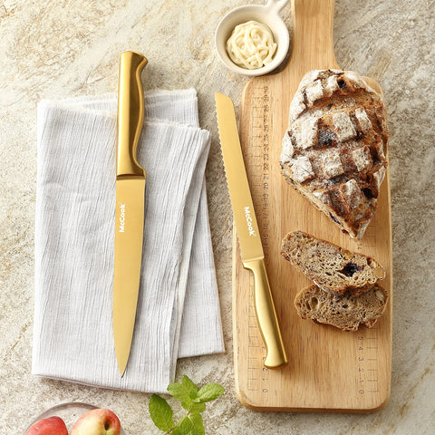 McCook 4.5in serrated steak knives for table service