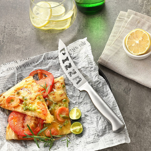 McCook 8-piece fine-edge steak knives for even servings.