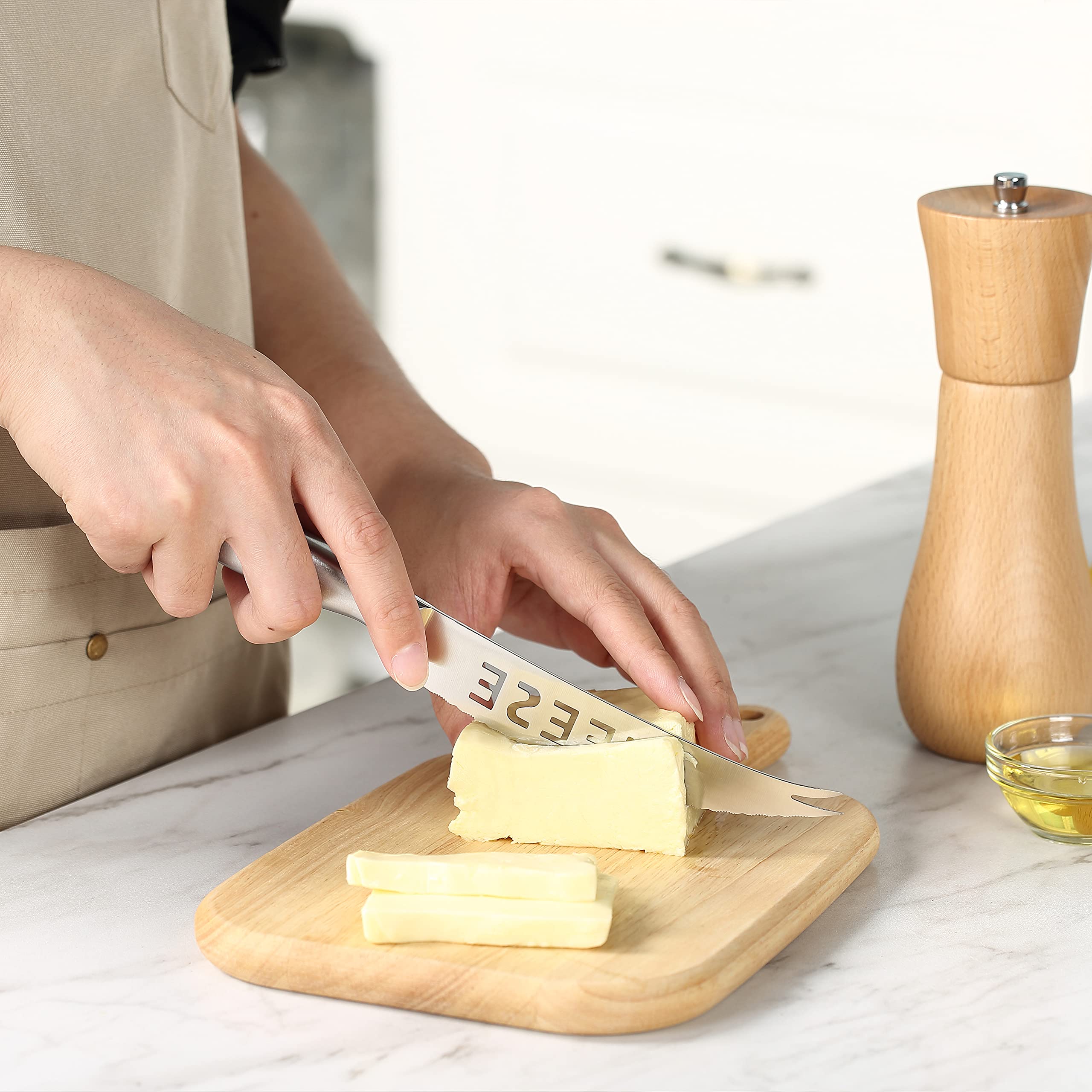 McCook kitchen shears for quick trims and versatile use.