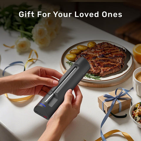 Meatmeet S Pro gift-ready packaging suggests a thoughtful present.