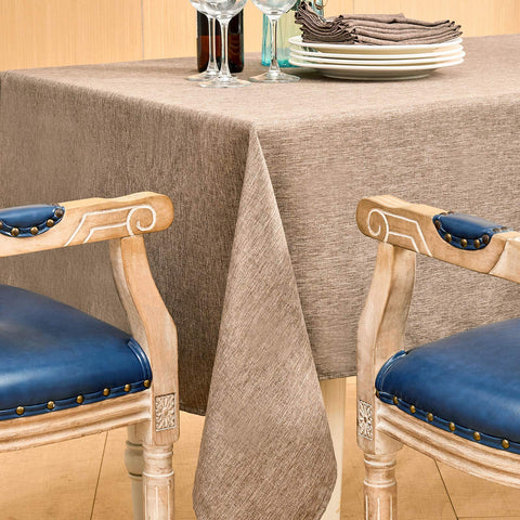 Mebakuk tablecloth on dining table creates neat, wrinkle-free settings