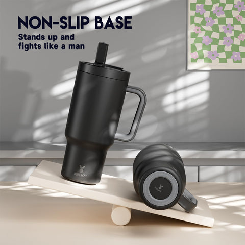 Meoky night color variant keeps beverages cool on late-day routines.