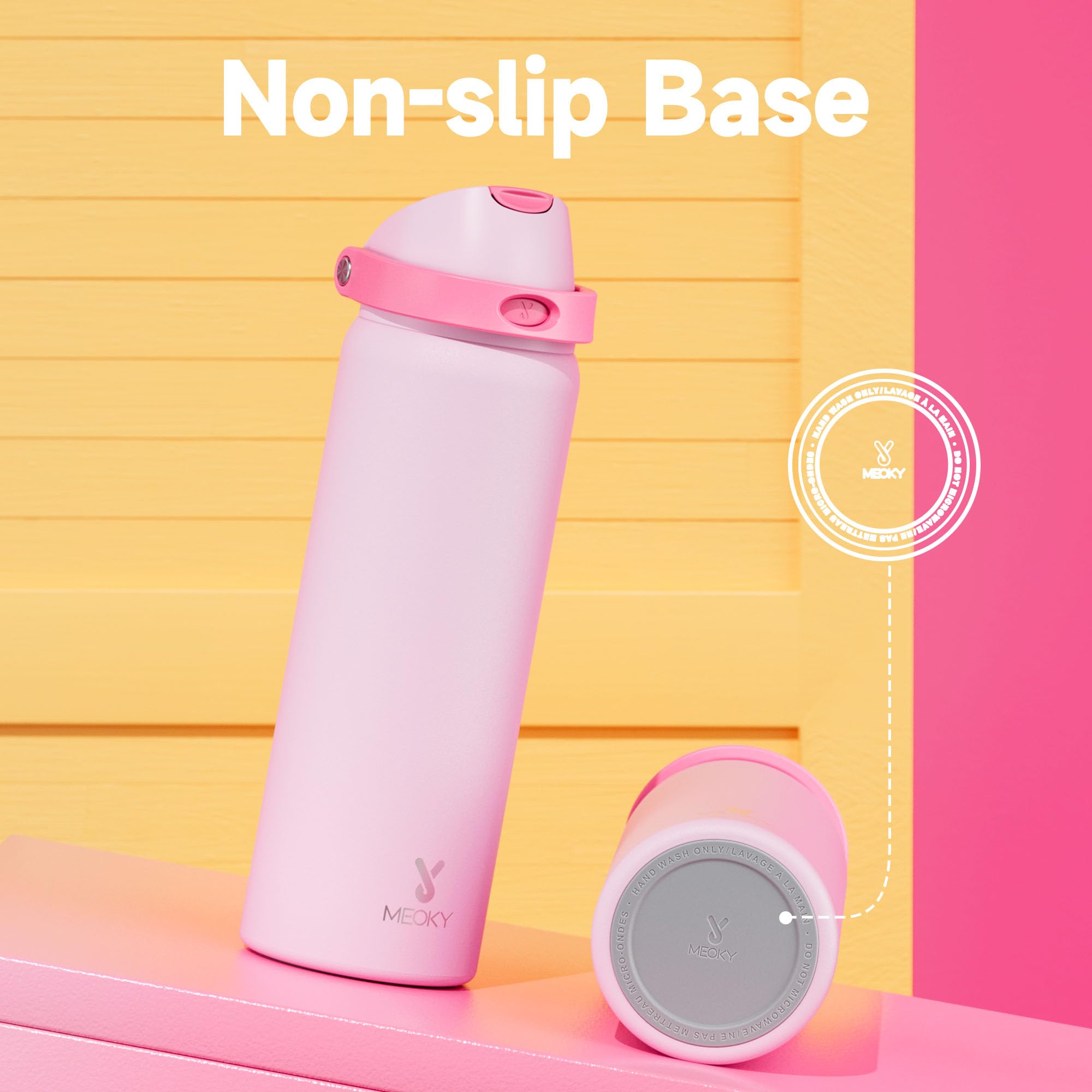 Meoky locking carry loop keeps the bottle secure during travel.
