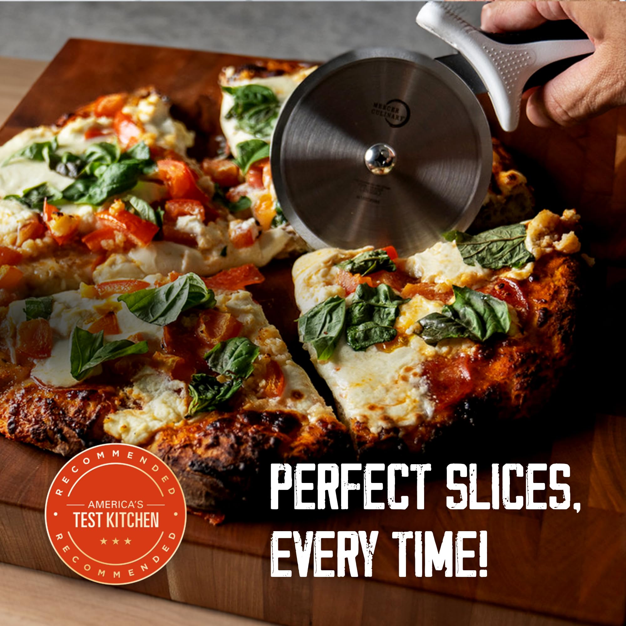 Ergonomic, non-slip Santoprene-PP handle for comfortable, controlled slicing.