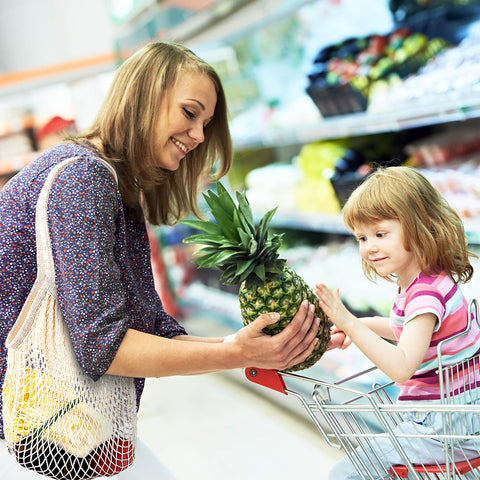 MERCURHOUSE bag designed for fruit and vegetable storage.