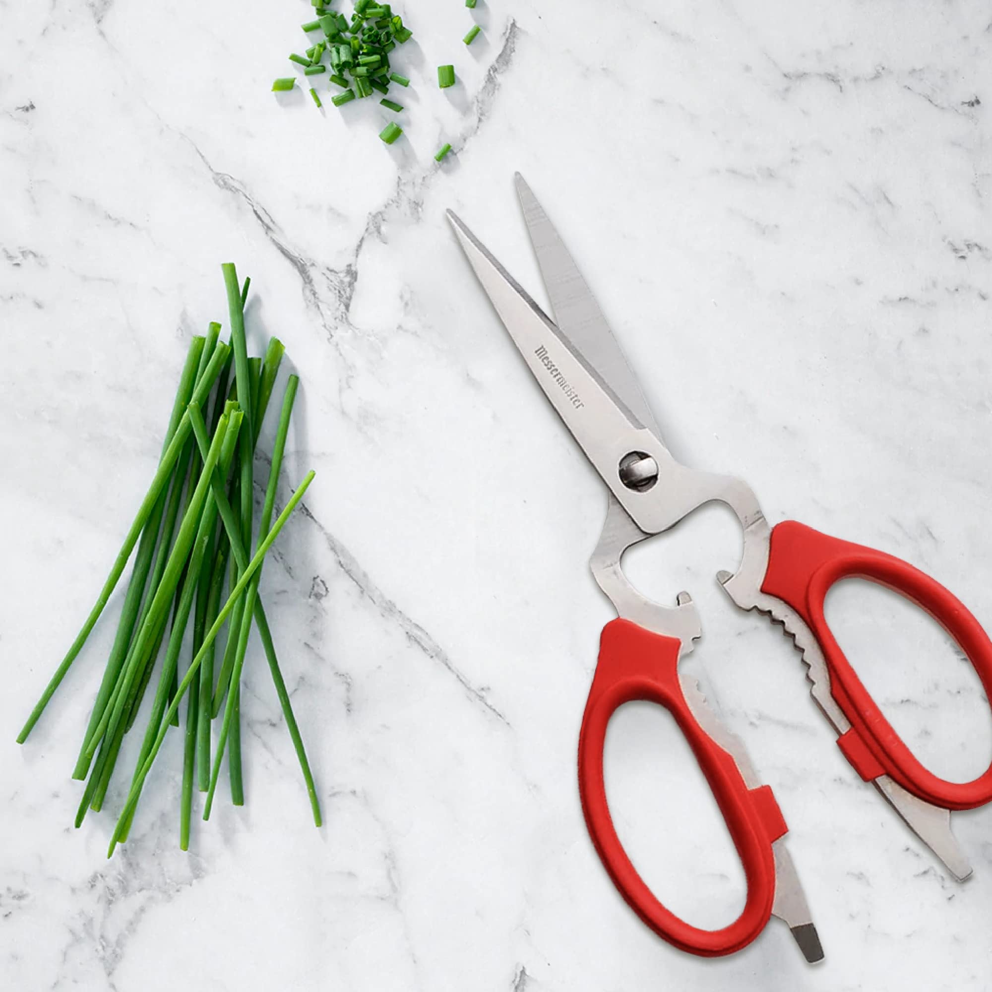 Messermeister bone and twig cutter built in for versatile prep