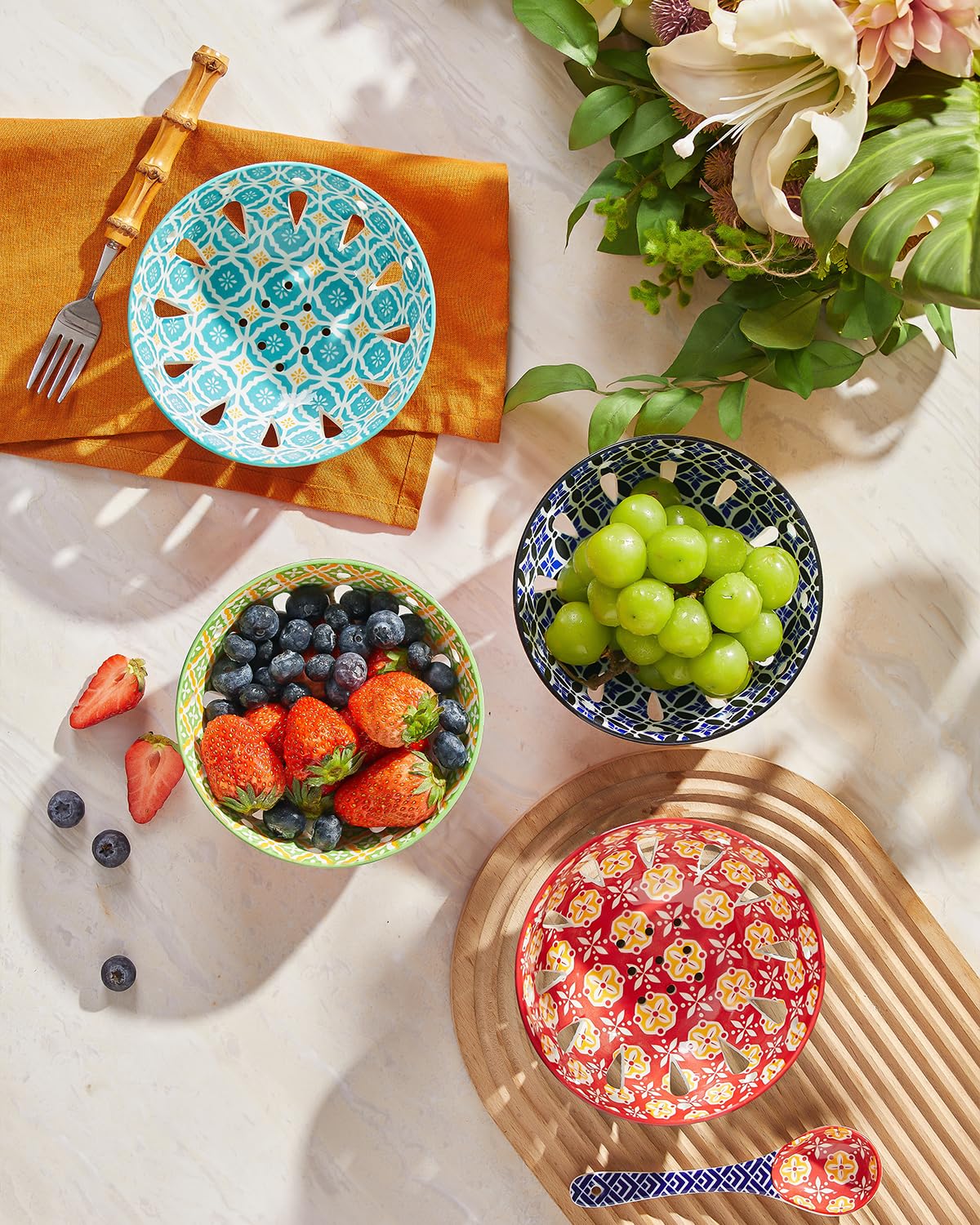 Metahom 6-inch fruit bowl helps berries stay fresher longer in the fridge.