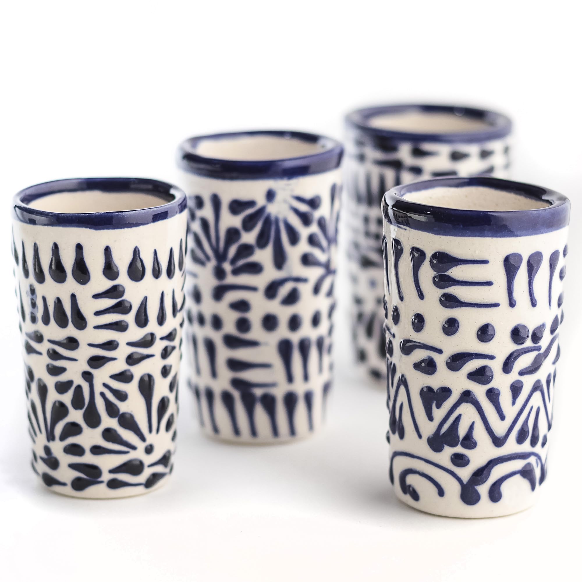 MEXTEQUIL Talavera gift set, elegant packaging for gifting enthusiasts.