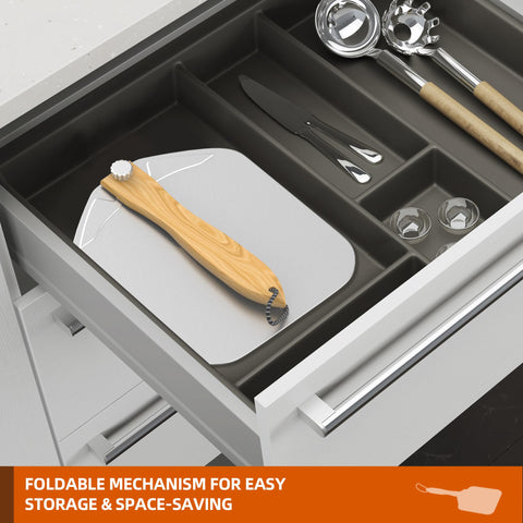 Meykwod pizza cutter included for clean, even slices after baking.