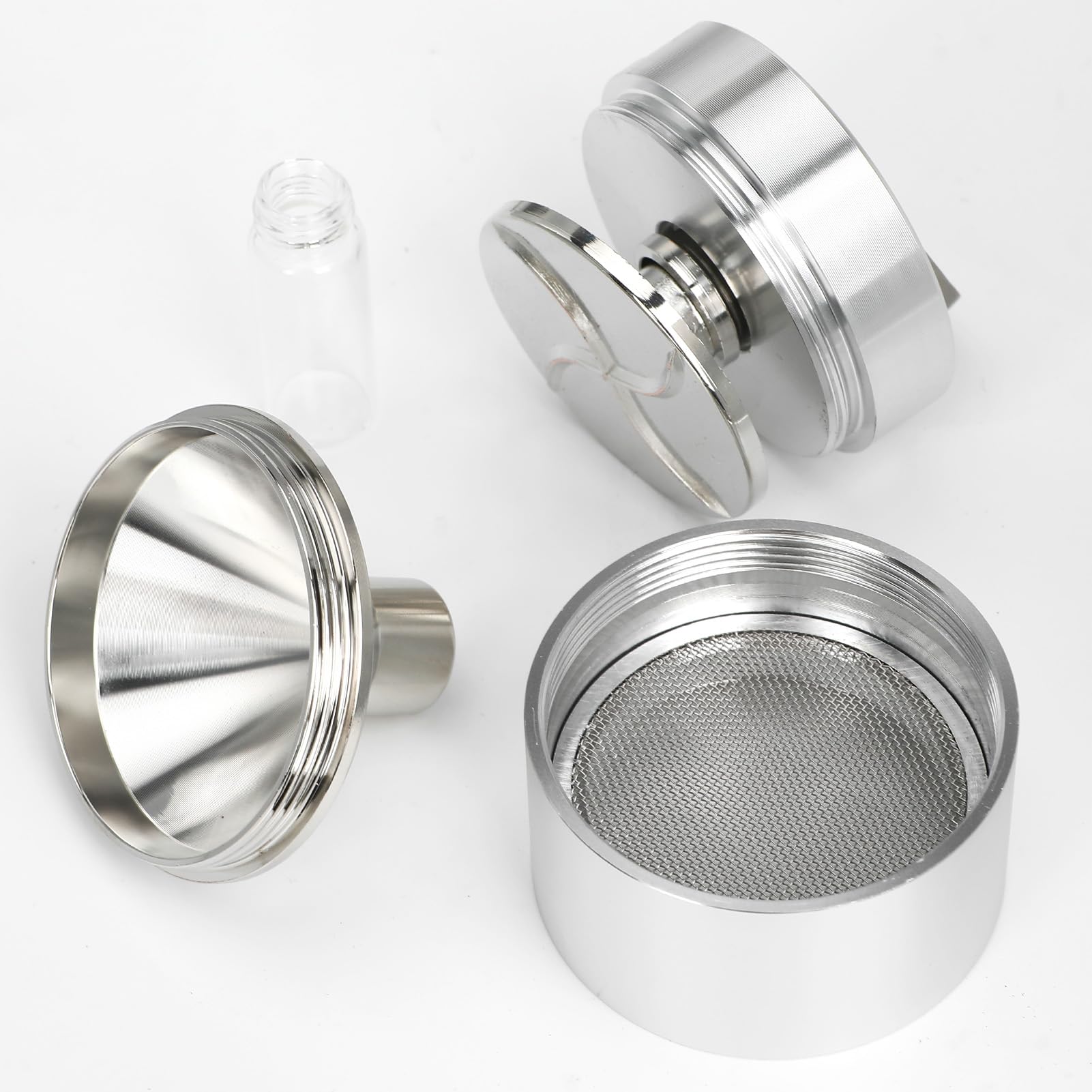 MGOJIJINN bottom funnel design directs ground spice into small container