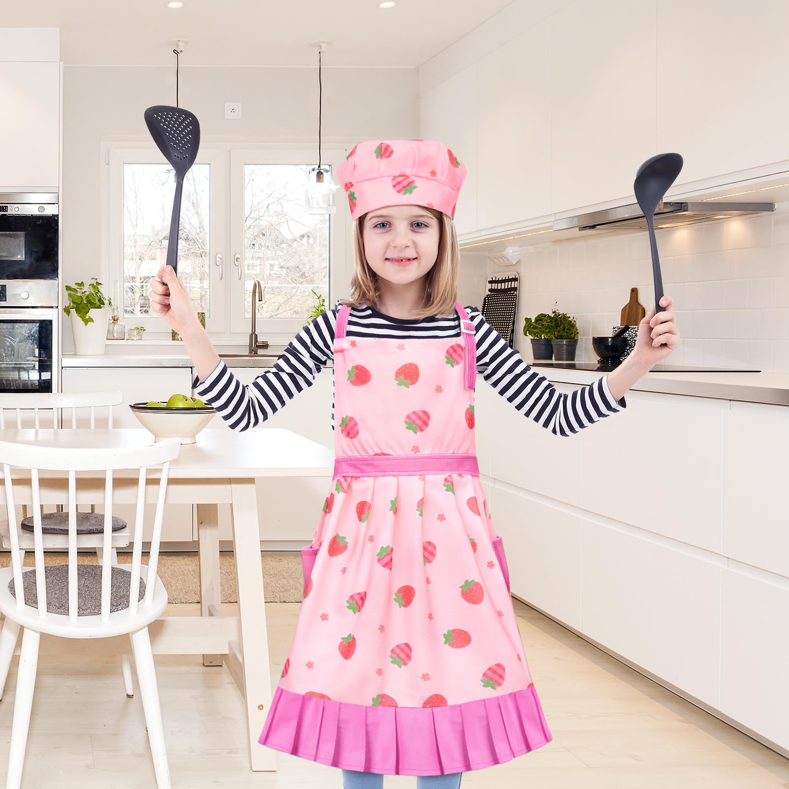 MHJY kids-apron-set-in-use shows versatile ages 3-12 in action.