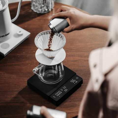 MHW-3BOMBER scale in brewing mode for precise extraction control