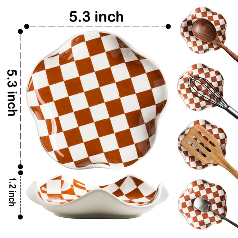 Miamolo ceramic spoon holder with wide design accommodates utensils of all sizes.