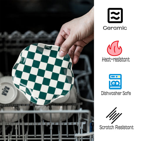 Miamolo ceramic spoon rest shows a smooth, durable material.