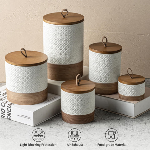 Miamolo dishwasher-safe ceramic jar for easy cleaning and maintenance.