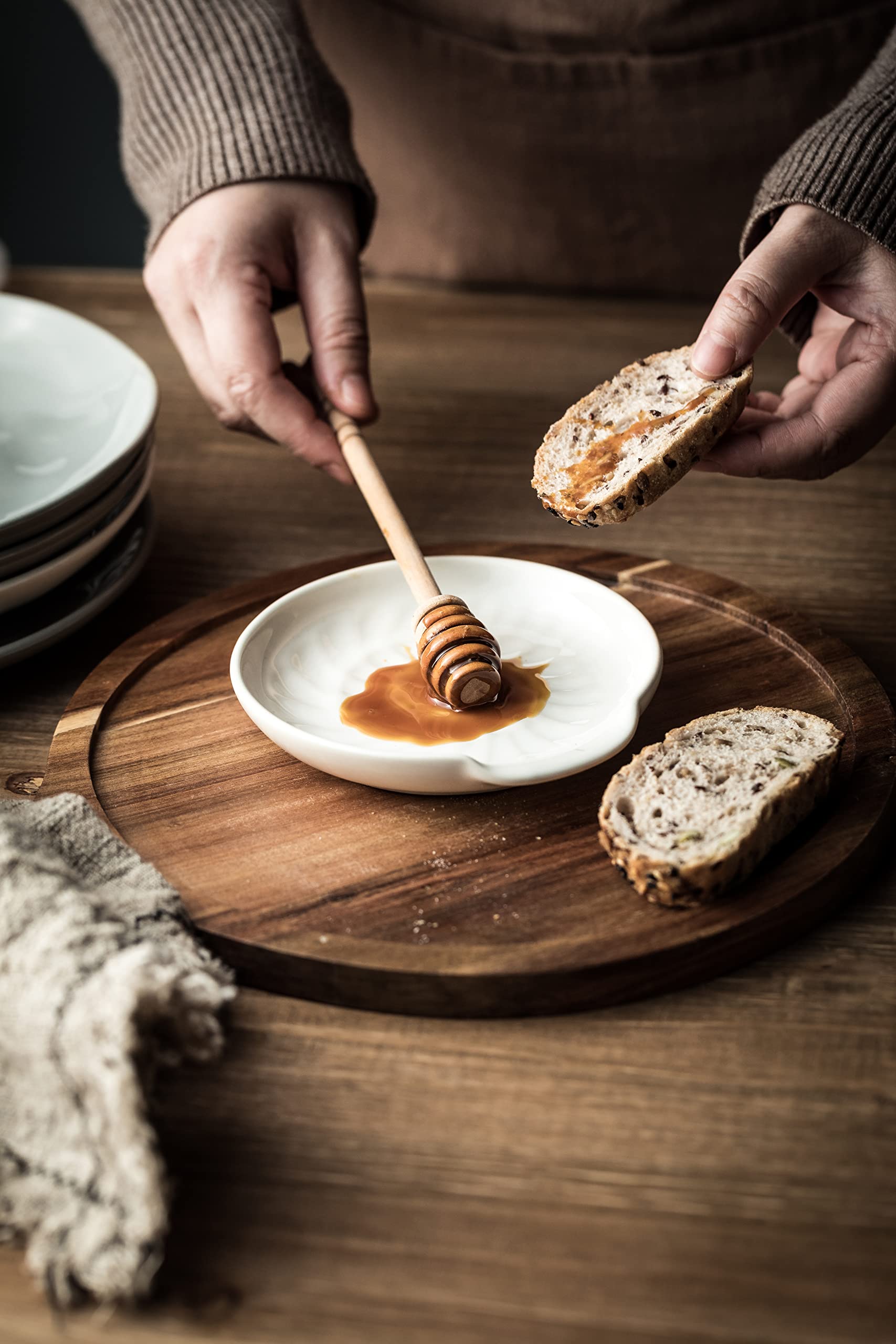 Miamolo spoon rest is dishwasher safe for quick cleanup