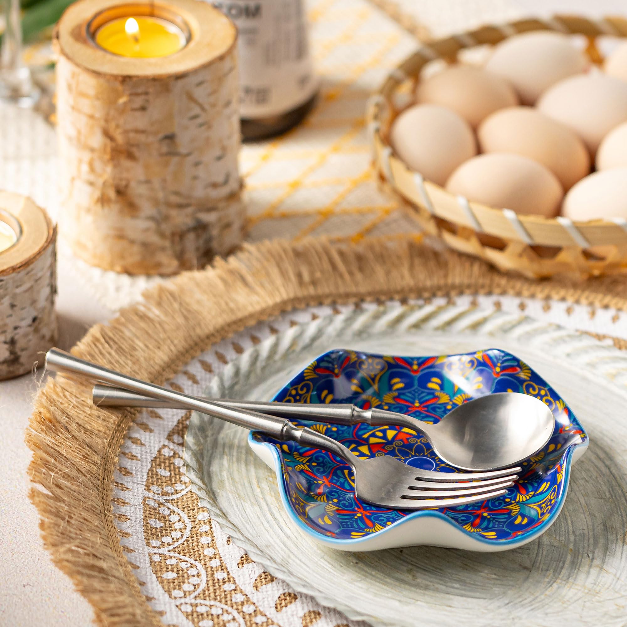 Miamolo spoon rest measures 5.3 inches for common utensils