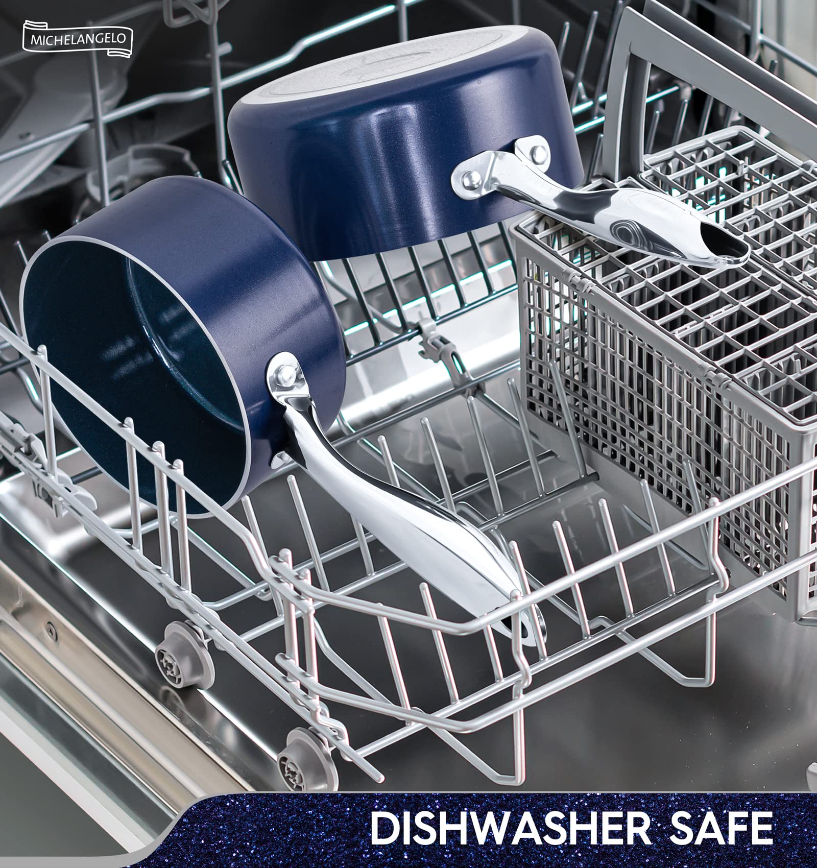 MICHELANGELO ceramic nonstick coating enables easy release and quick cleaning.