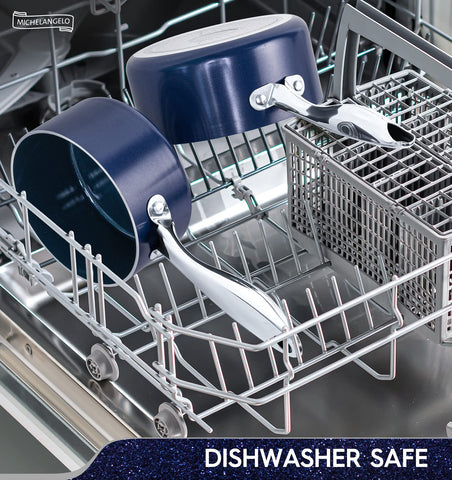 MICHELANGELO ceramic nonstick coating enables easy release and quick cleaning.