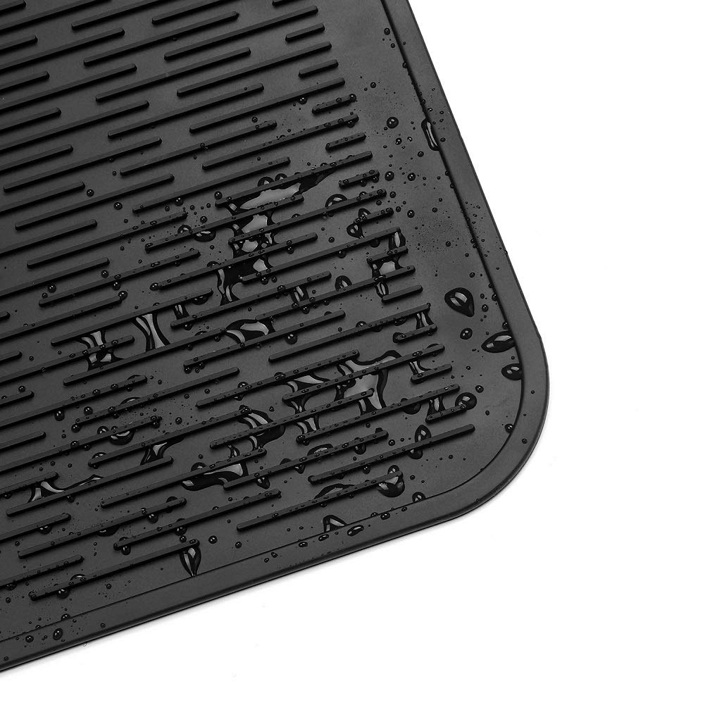 MicoYang mat as a pet food mat, non-slip surface stays put.
