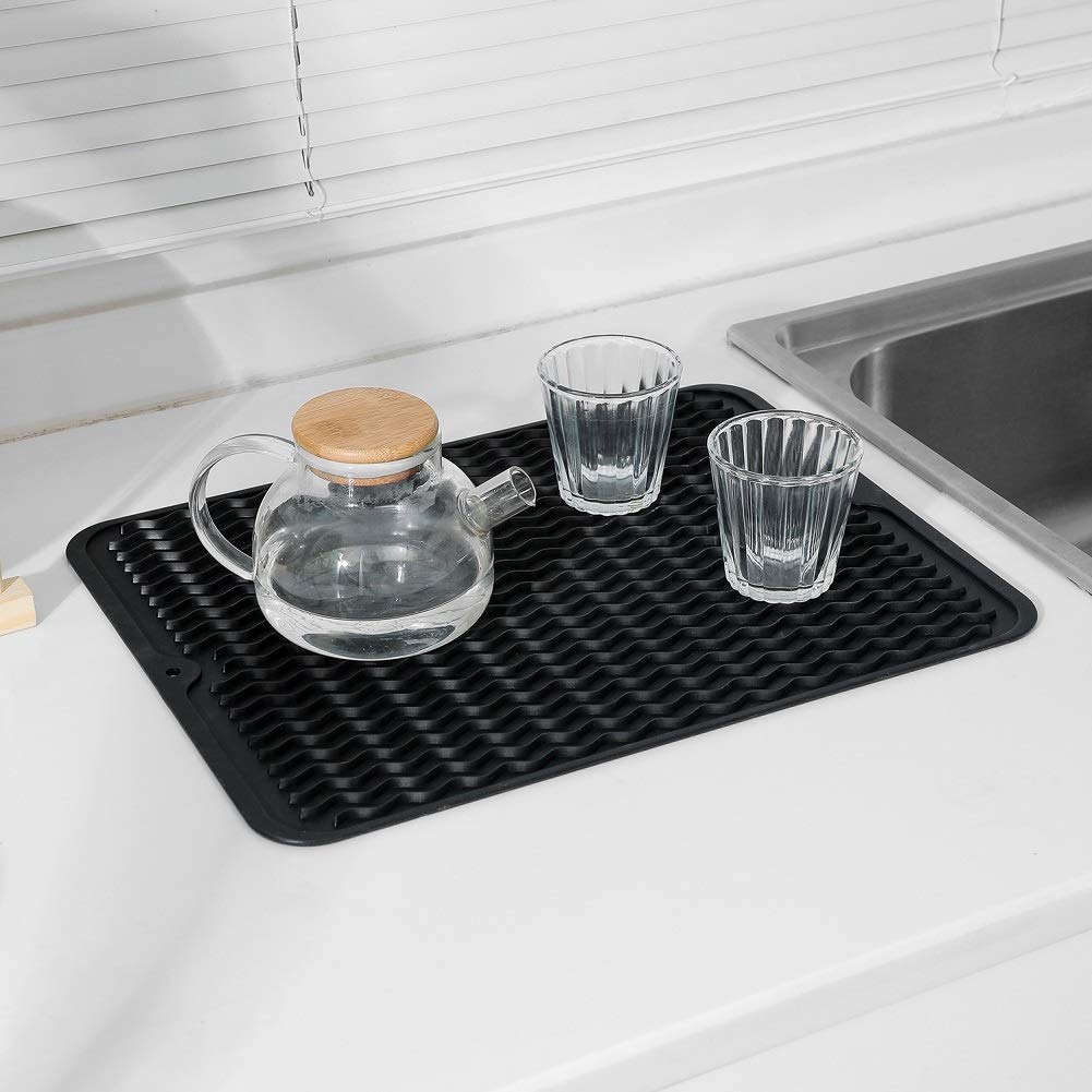MicoYang easy-clean design rinses quickly under tap for busy kitchens.
