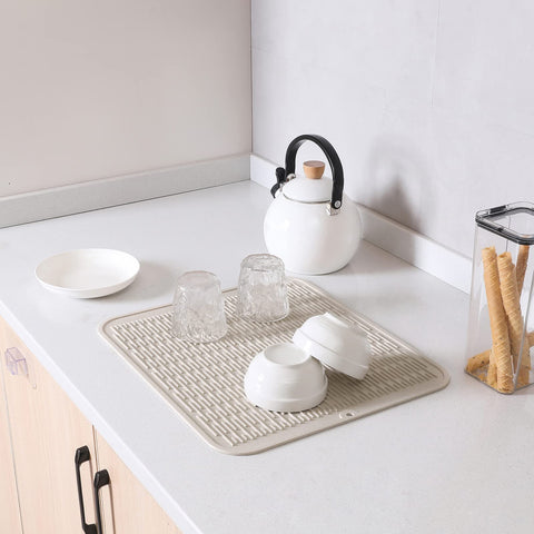 MicoYang silicone dish drying mat non-slip pet mat protects bowls.