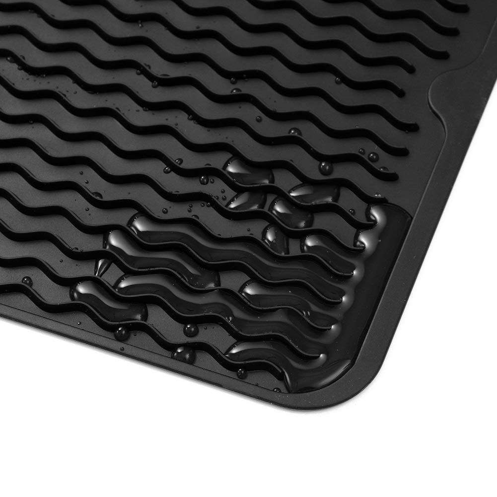 MicoYang reusable kitchen mat replaces disposable liners for cleanup flexibility.