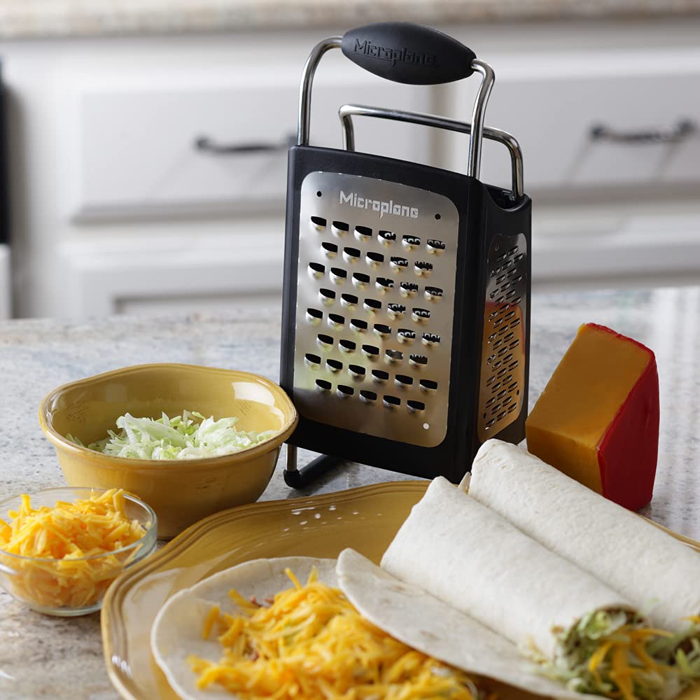 Dishwasher‑safe stainless steel blades for easy cleanup