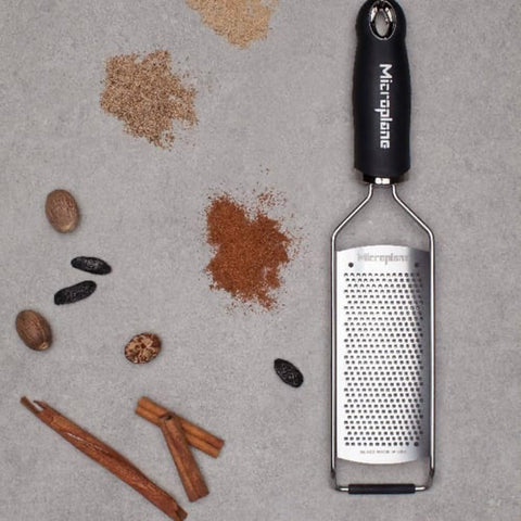 Microplane Gourmet Series black handle close-up for secure, comfortable grip
