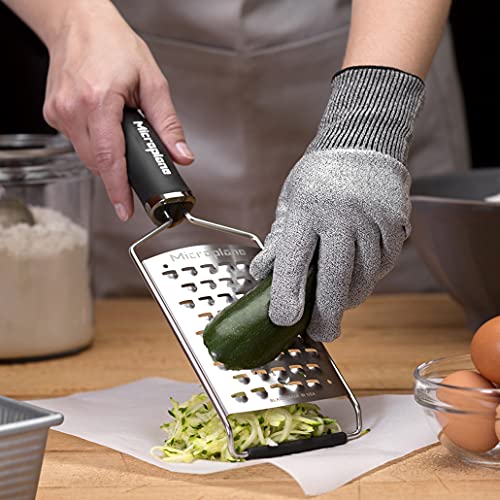 Microplane Gourmet Series storage accessory keeps tools safe