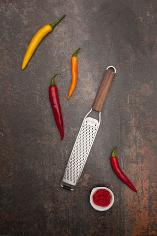 Microplane Master Series zester highlights ergonomic design and sturdy build