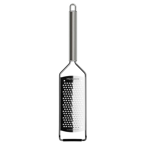 Microplane professional coarse grater ergonomic handle for comfortable grating.