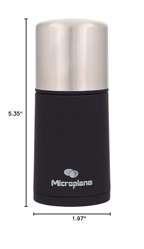 Microplane Spice Mill easy-clean design simplifies rinsing after use.