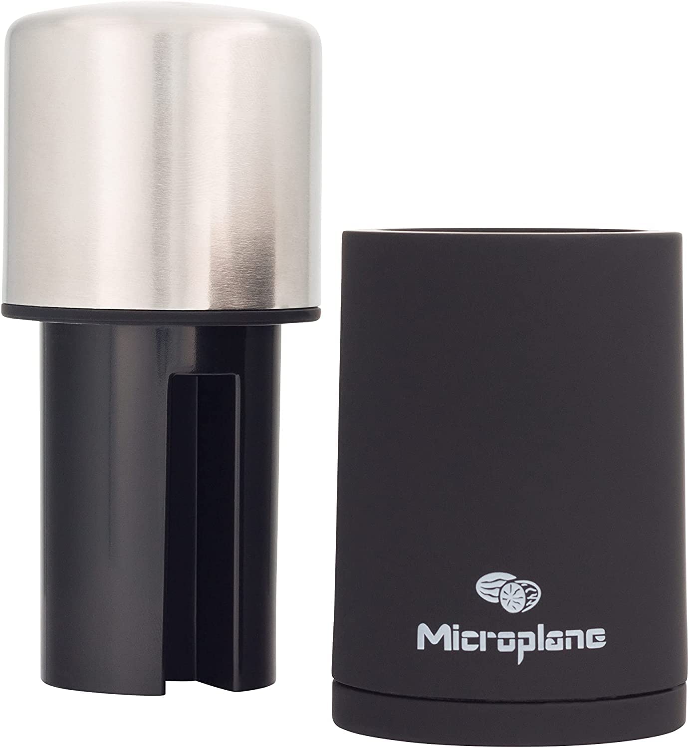 Microplane Spice Mill stainless-steel blade delivers fine, aromatic grating.