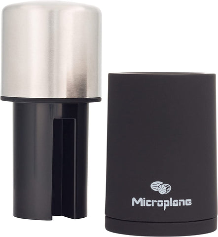 Microplane Spice Mill stainless-steel blade delivers fine, aromatic grating.