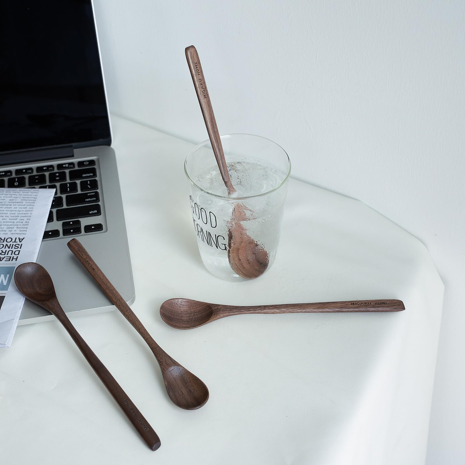 MIGAKU HOME premium black walnut craftsmanship and grain patterns.