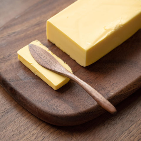 MIGAKU HOME family-kitchen-use wooden utensils add warm aesthetics to meals.