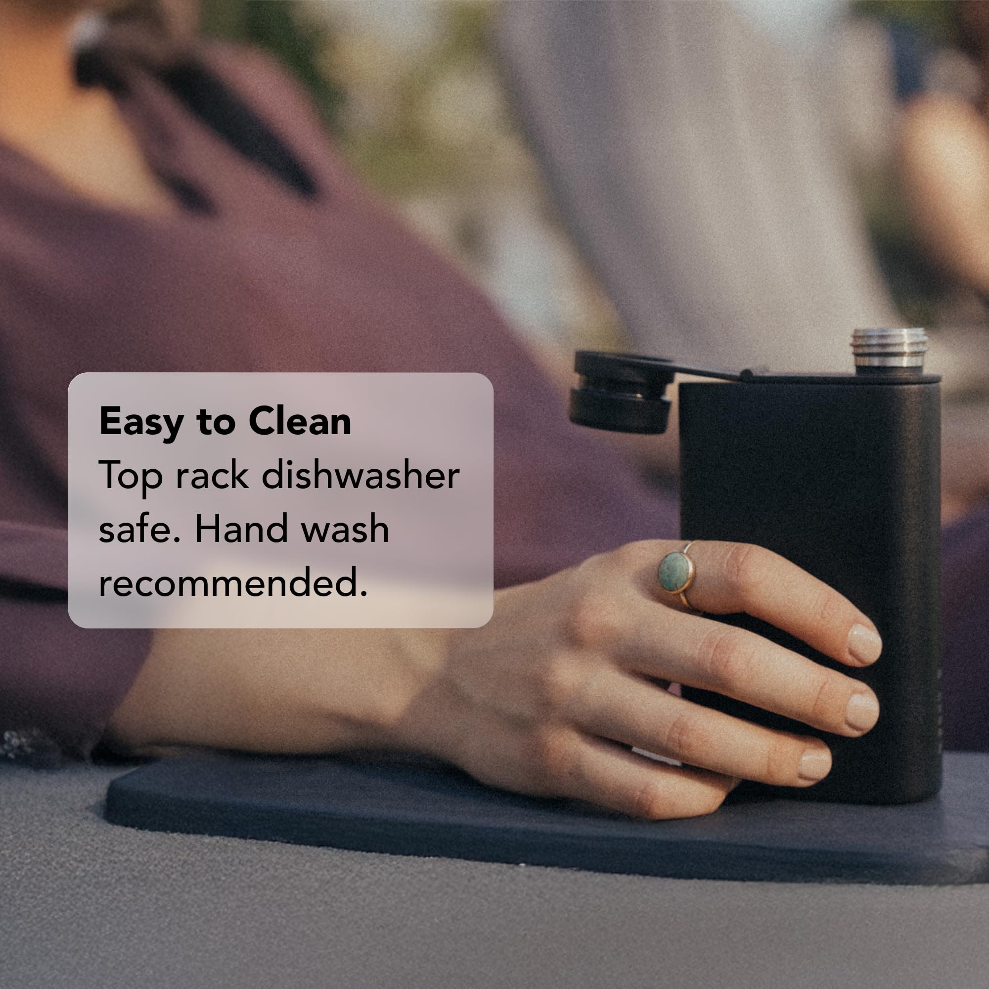 MiiR Aero Flask ergonomic grip fits comfortably in your hand.