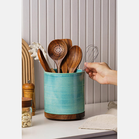 MIKIGEY counter organizer helps keep tools tidy during meal prep.