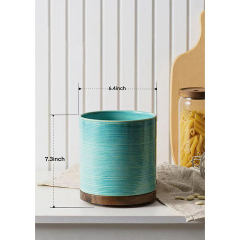 MIKIGEY stable ceramic base prevents tipping for daily utensil use.