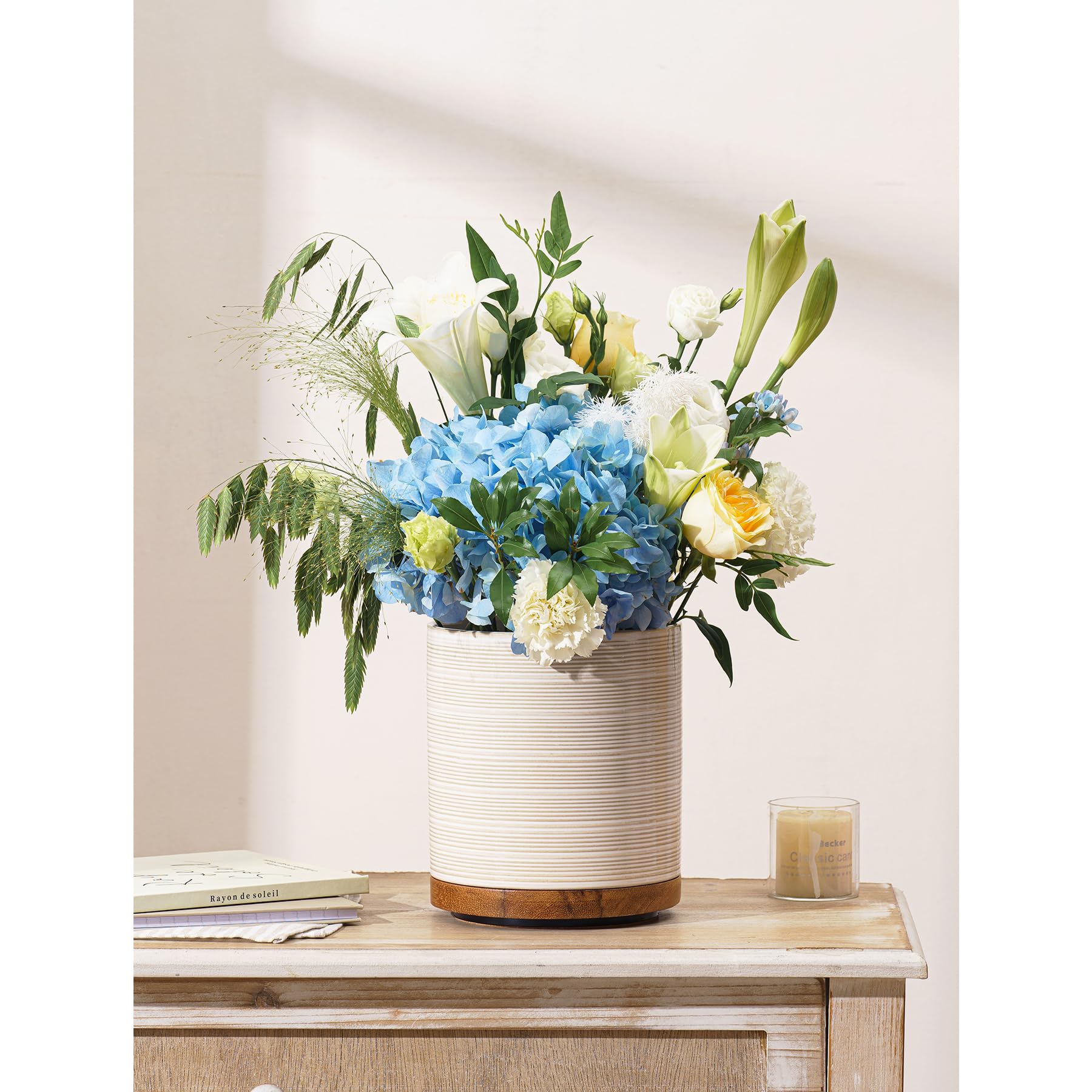MIKIGEY Arctic White finish adds farmhouse charm to your kitchen decor.