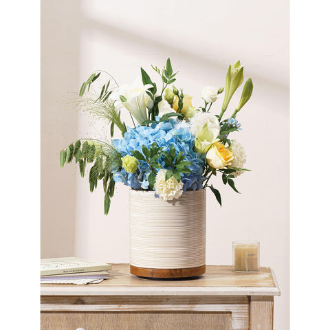 MIKIGEY Arctic White finish adds farmhouse charm to your kitchen decor.