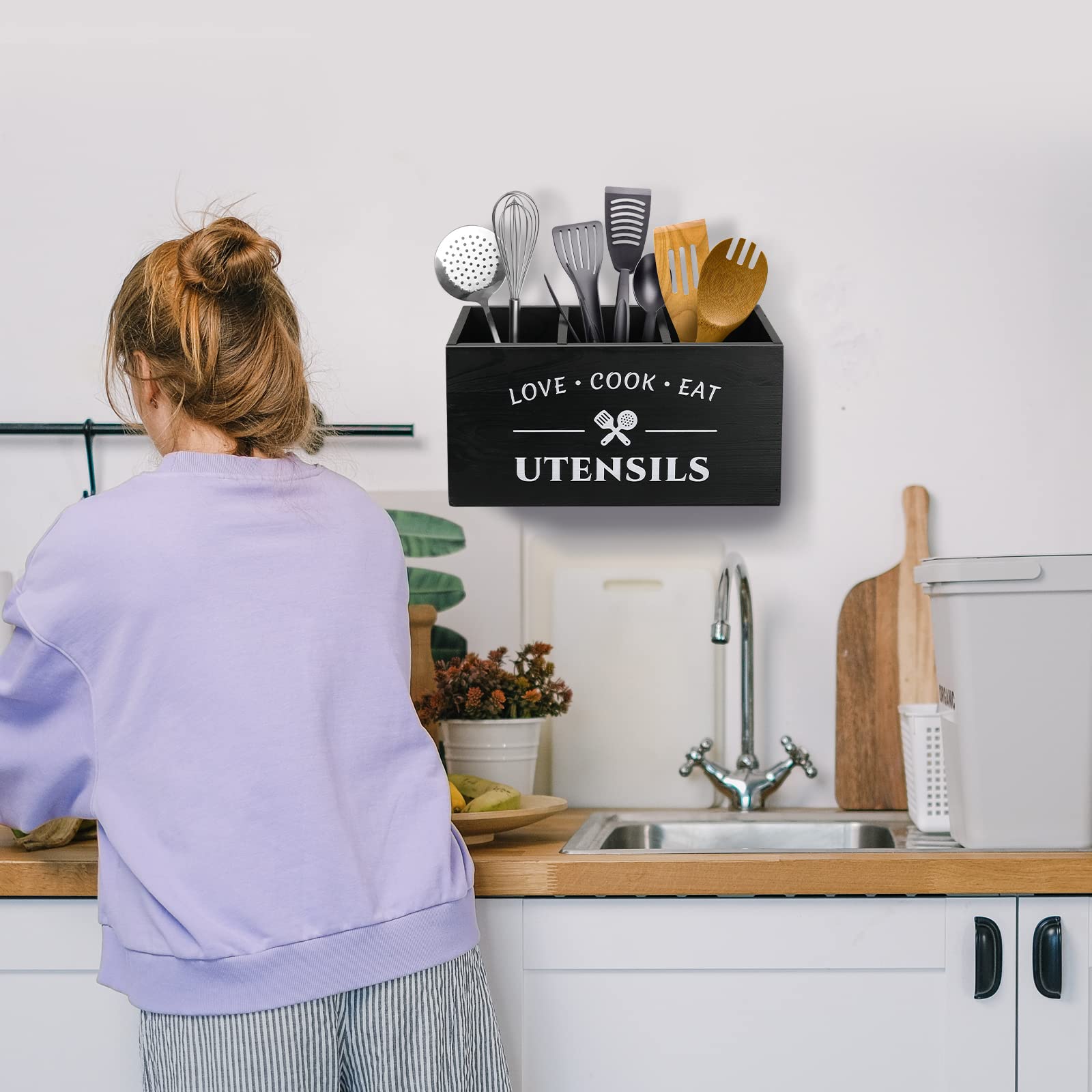 MINCORD easy-clean design allows damp-wipe maintenance after cooking sessions.