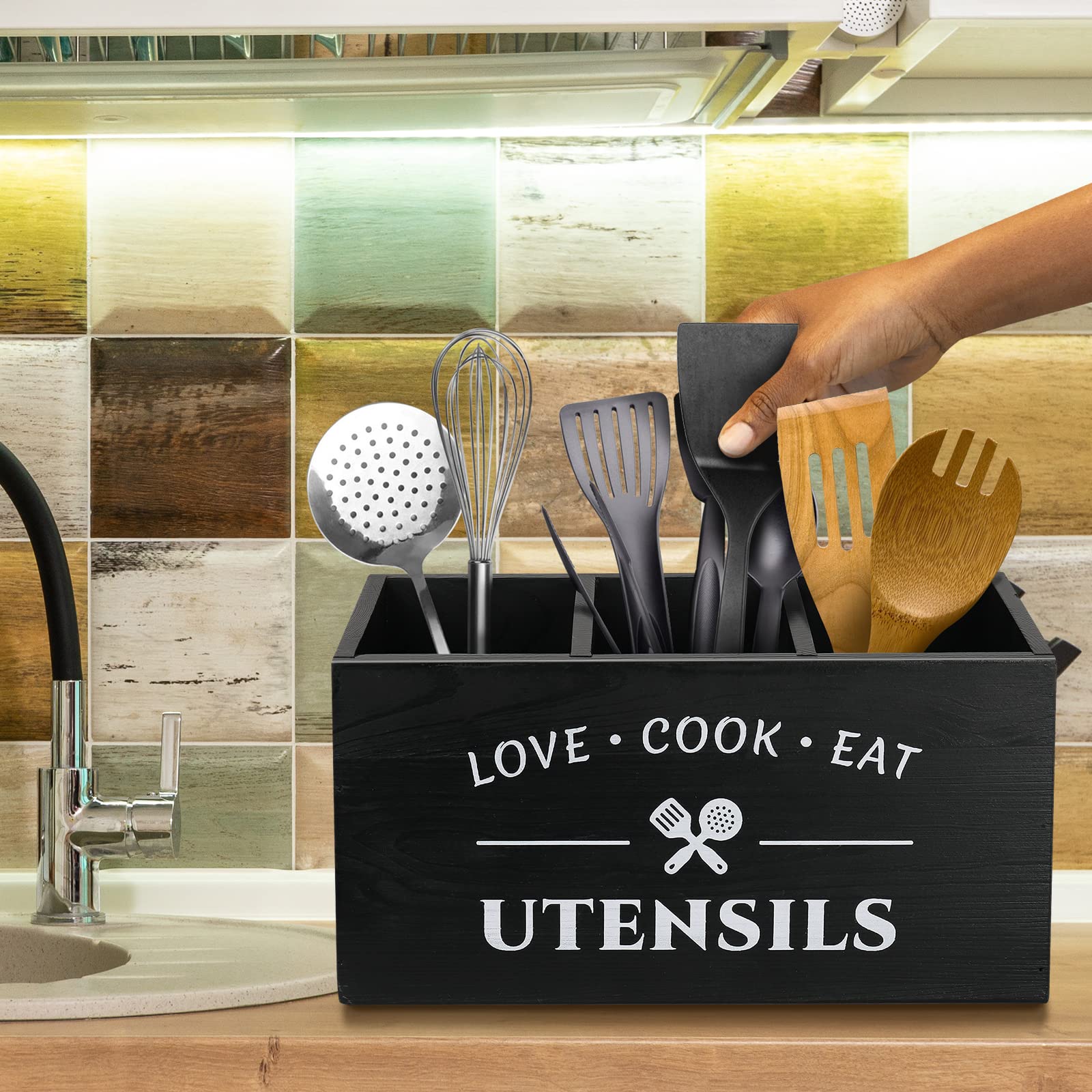 MINCORD drainage-friendly design helps air-dry utensils after washing.