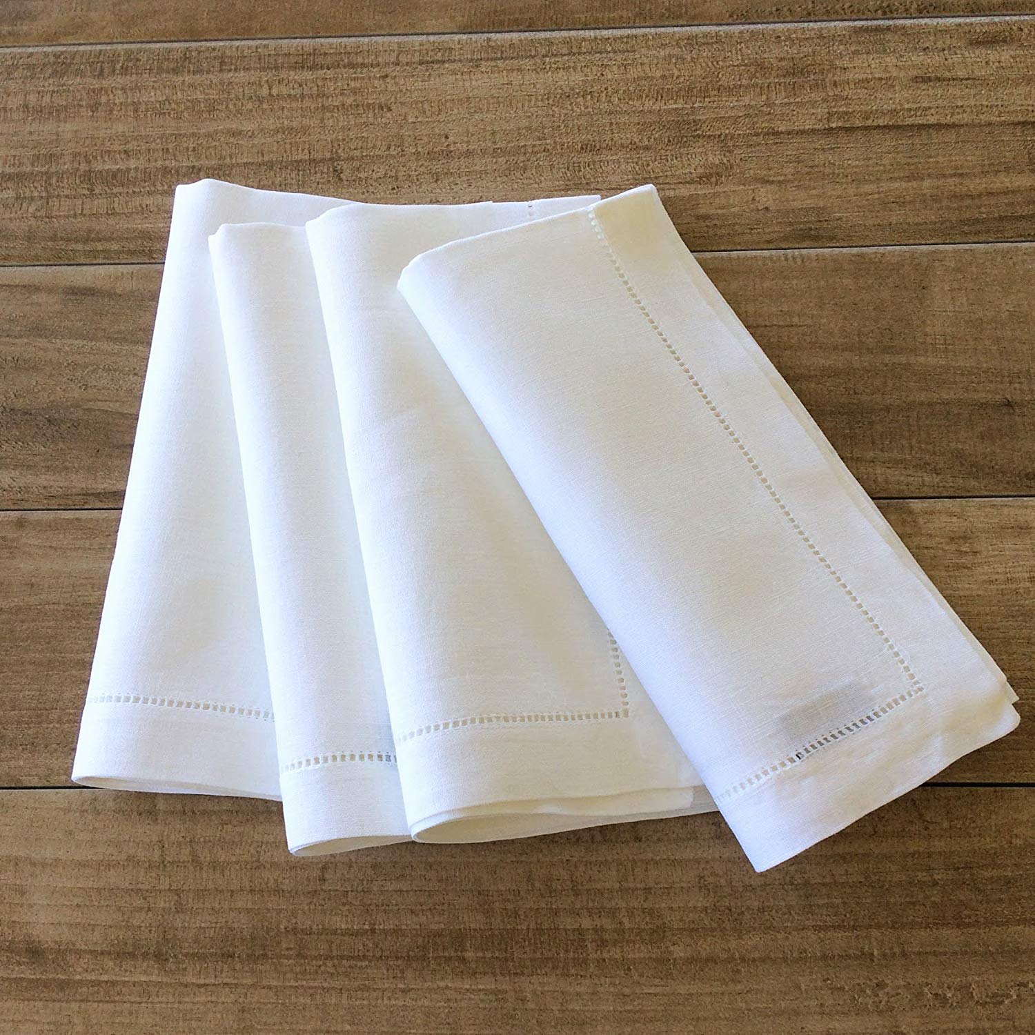 Minhcraft linen napkins showing durable weave and easy care