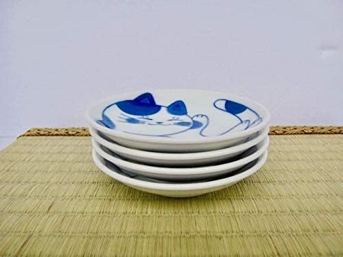 Cute cat motif plate set ideal for small desserts