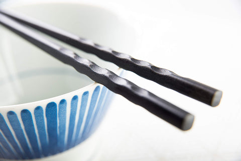 Mintrico chopsticks offer ergonomic feel for steady grip.