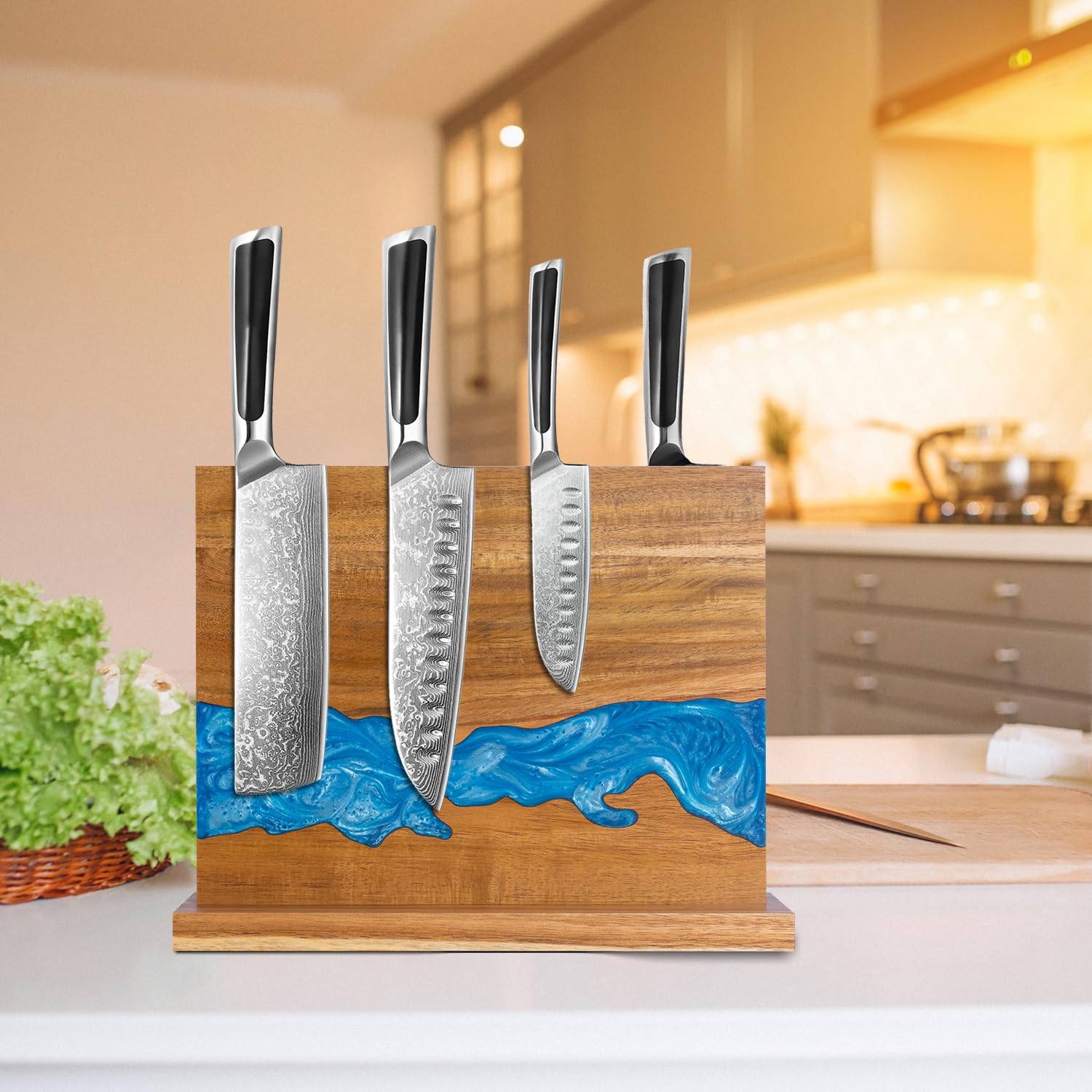 Minyuexia space-saving organizer frees counter space while keeping knives within reach.