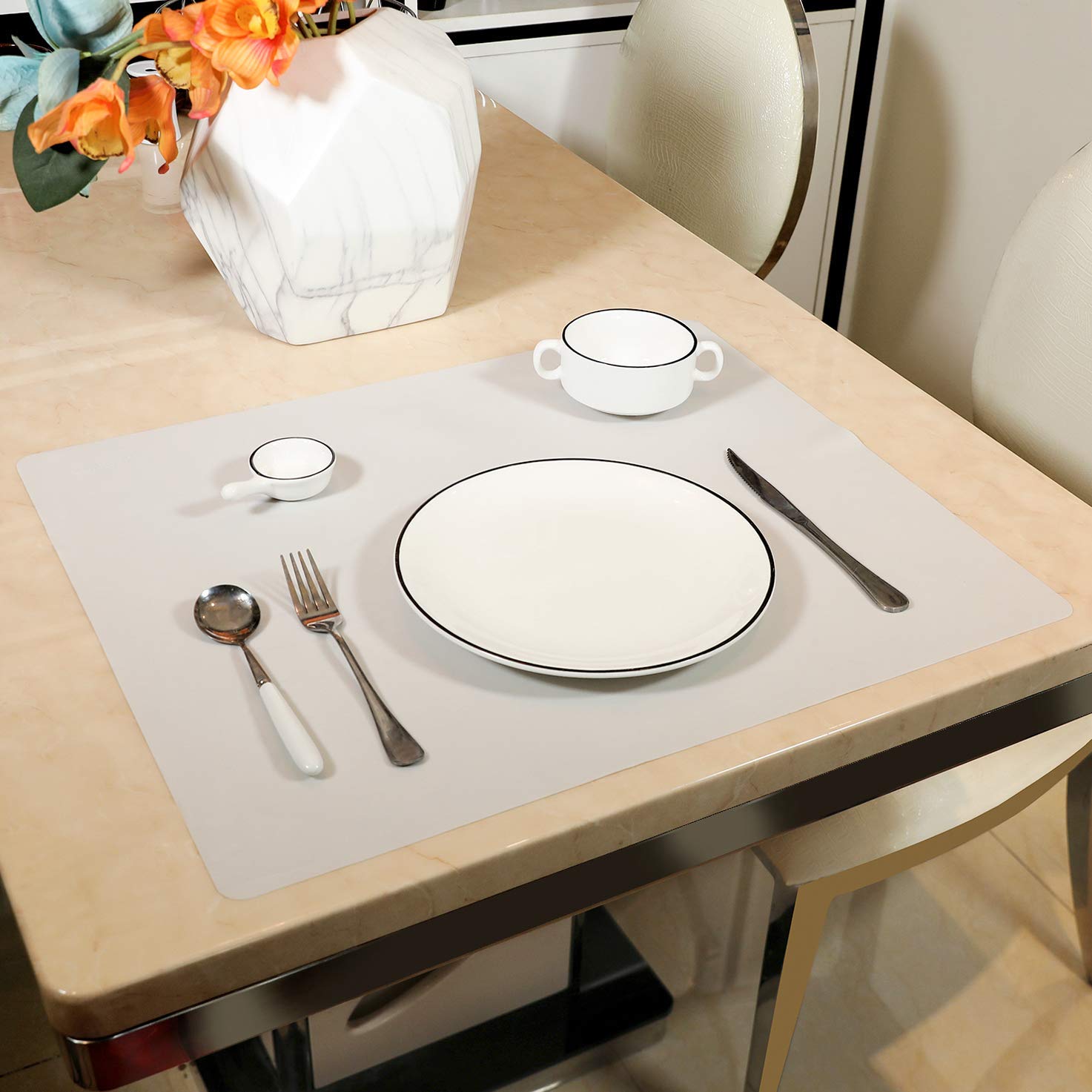 Miracle 24x20 inch mat provides heat insulation to protect countertops